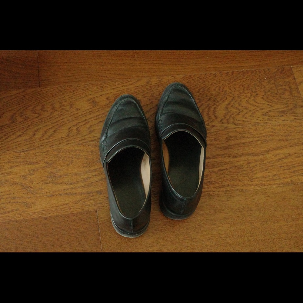 COS black loafer in size 7